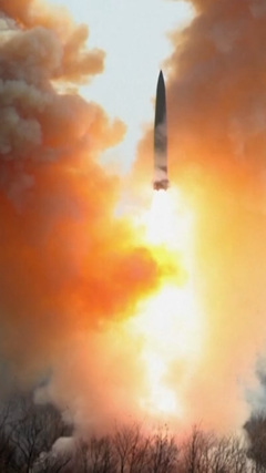 Triều Tiên phóng tên lửa đạn đạo trước thềm APEC