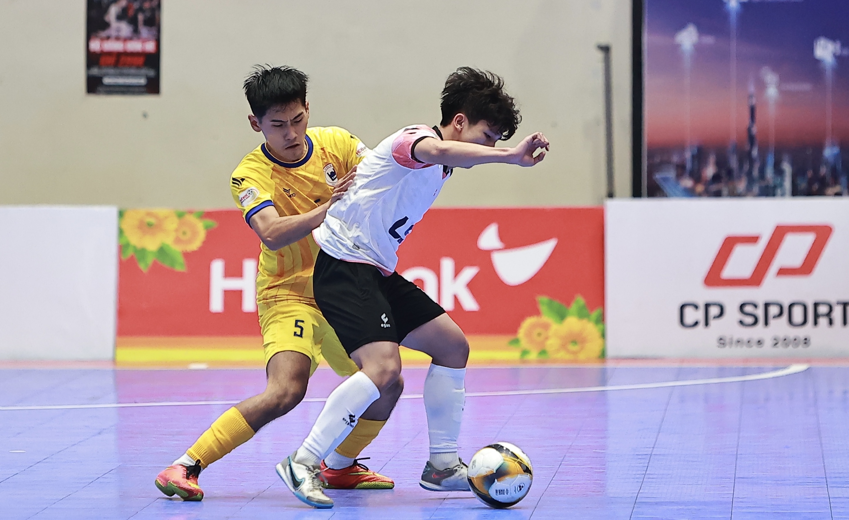 Trực tiếp Hà Nội vs Luxury Hạ Long futsal HDBank VĐQG 2025