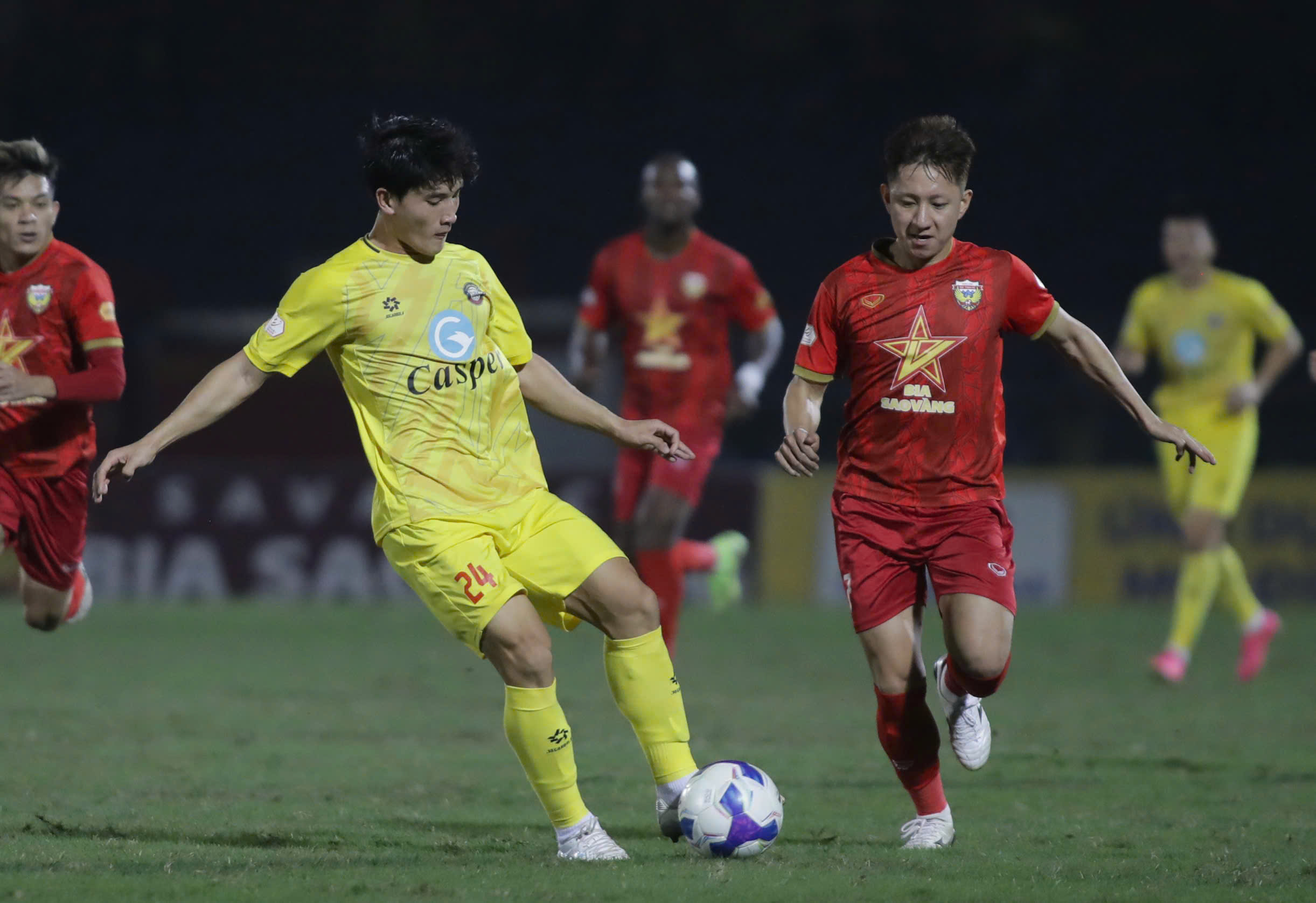 Vì sao HLV Kim Sang-sik gạch tên sao trẻ của CLB Thanh Hóa?