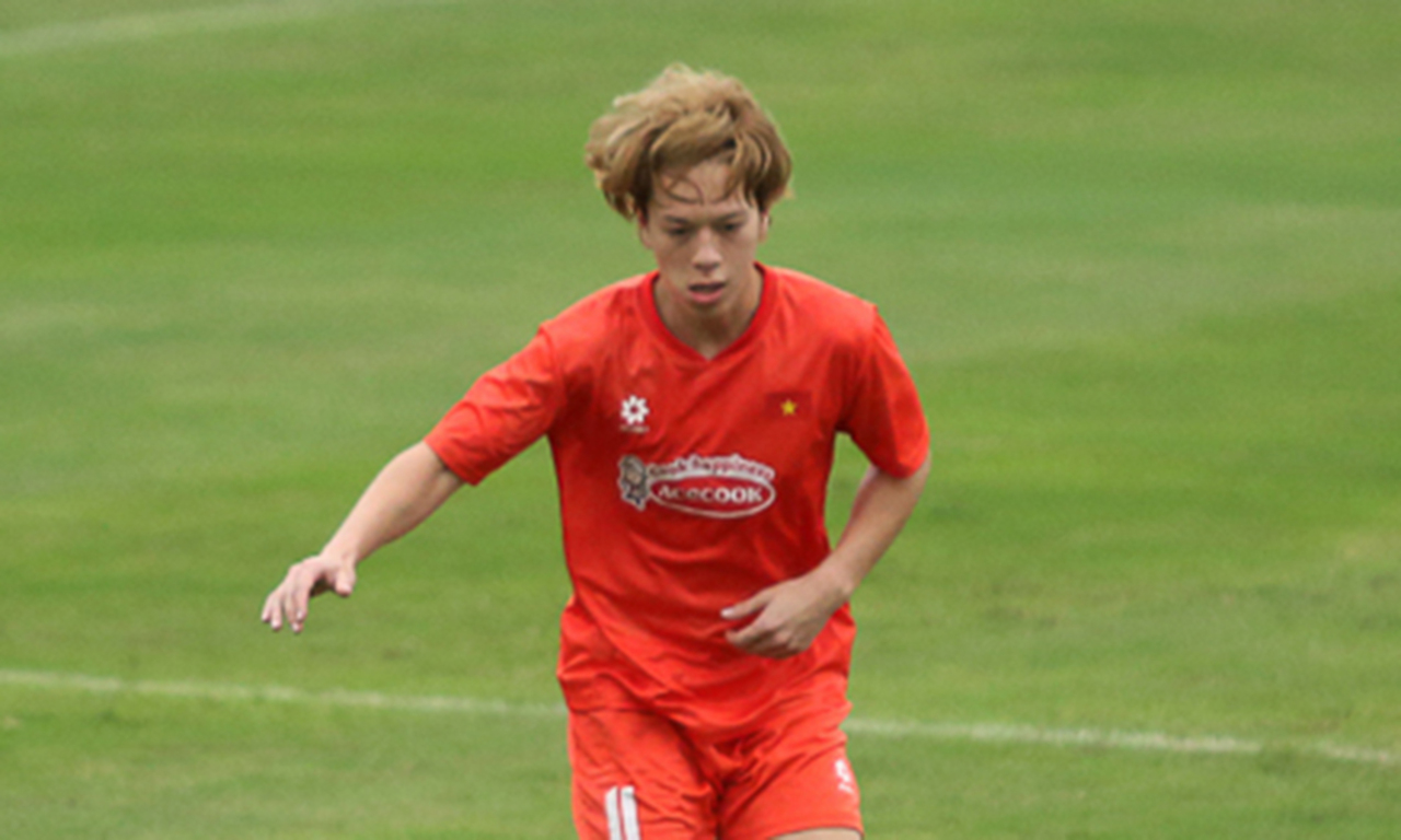 HLV U22 Việt Nam theo dõi sát cầu thủ Việt kiều