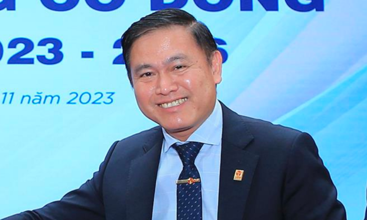 Phó Chủ tịch Trần Anh Tú từ chức, VFF vào thế khó