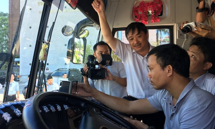 Đà Nẵng triển khai lắp camera trên xe vận chuyển khách du lịch