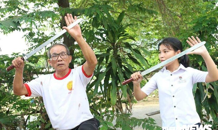 Ảnh: Theo chân gánh hát bội độc đáo còn sót lại ở phố cổ Hội An