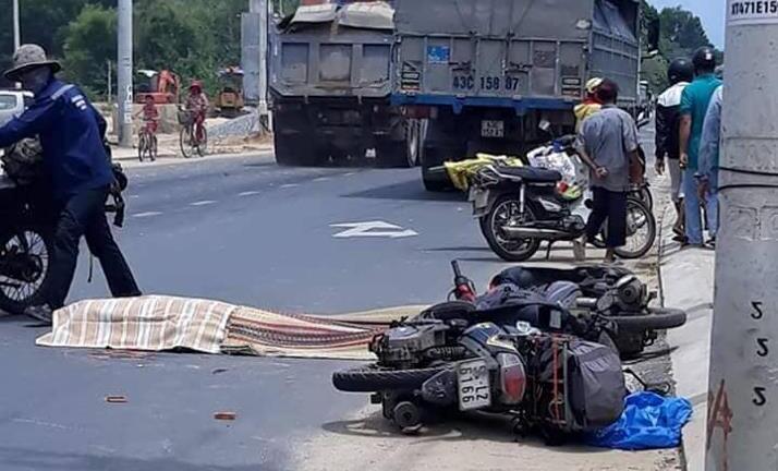 Va chạm với xe máy, một phụ nữ người Ba Lan bị xe tải tông thiệt mạng ở Quảng Nam
