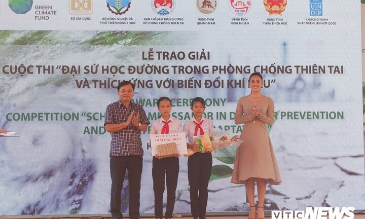 Học sinh Quảng Nam giành giải đặc biệt Đại sứ học đường trong phòng, chống thiên tai