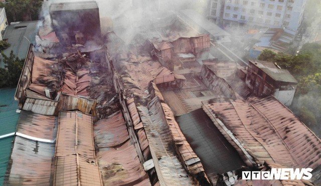 Vụ cháy Công ty Rạng Đông: Chủ tịch UBND TP Hà Nội yêu cầu khẩn trương tẩy độc môi trường