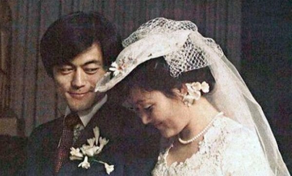 Chuyện tình chông gai của Tổng thống Hàn Quốc và nữ ca sĩ quyết từ bỏ showbiz vì chồng