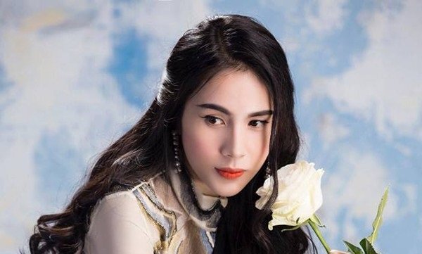 Có gia đình hạnh phúc, Thủy Tiên bất ngờ tiết lộ lý do thích đi du lịch nước ngoài một mình