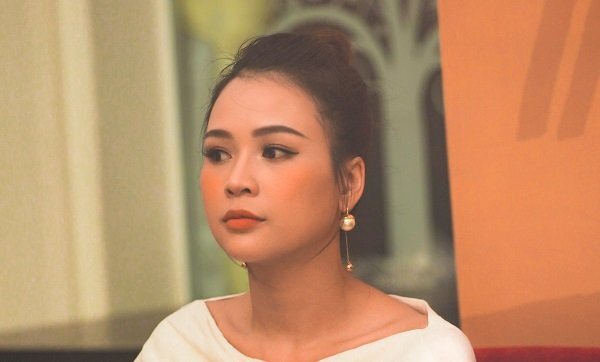 Sam khoe nhan sắc gợi cảm hút ánh nhìn, hào hứng xin được đi hát