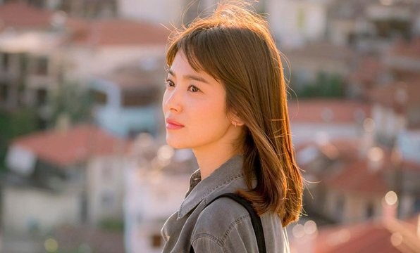 Song Hye Kyo: 'Danh xưng ngôi sao Hallyu là gánh nặng'