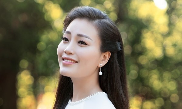 Sao Mai Huyền Trang: ‘Vinh dự, tự hào khi hát Quê chung nhân kỷ niệm 129 ngày sinh Chủ tịch Hồ Chí Minh’