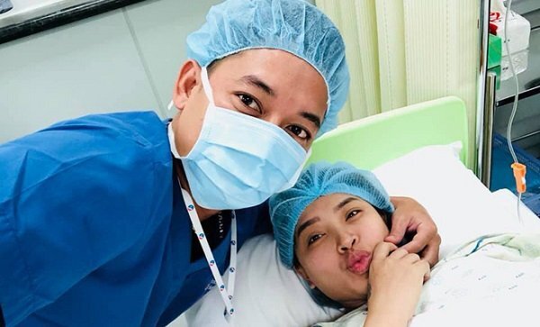 Bất chấp nguy hiểm, Hải Băng hạ sinh em bé thứ 3