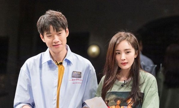 Hậu ly hôn Lưu Khải Uy, Dương Mịch hẹn hò đàn em điển trai và gia thế giàu có?