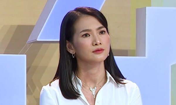 Cựu người mẫu Anh Thư: ‘Thà làm mẹ đơn thân hạnh phúc còn hơn sống với một người chồng vô tâm'