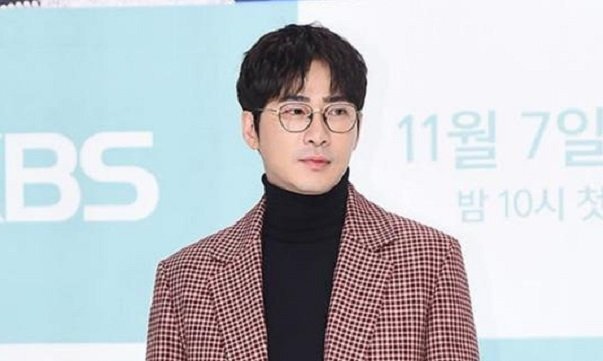 Hai cô gái bị tài tử 'Gia đình là số 1' Kang Ji Hwan cưỡng hiếp phải điều trị tâm thần