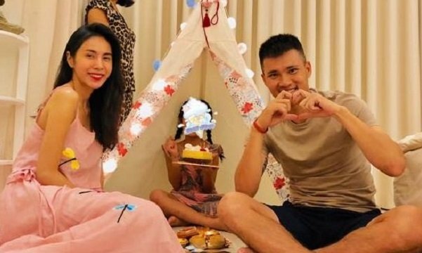 Thủy Tiên khoe ảnh con gái vào lớp 1, kể chuyện bé Gạo lém lỉnh mượn điện thoại của mẹ