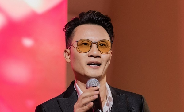 Hoàng Bách: ‘Khi 20 tuổi, tôi không biết sợ'