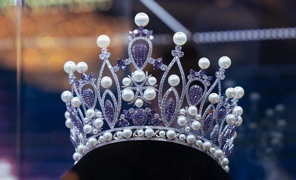 Cận cảnh vương miện đắt giá của tân Hoa hậu Hoàn vũ Việt Nam 2019