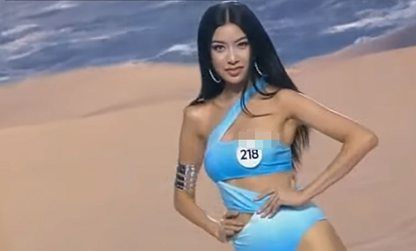 Thúy Vân gặp sự cố lộ vòng một trong đêm bán kết ‘Hoa hậu Hoàn vũ Việt Nam 2019’