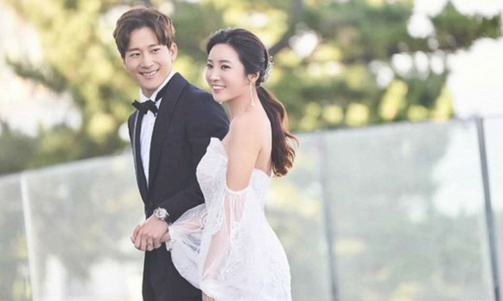 Ảnh cưới của em trai Kim Tae Hee và nữ vận động viên quốc gia