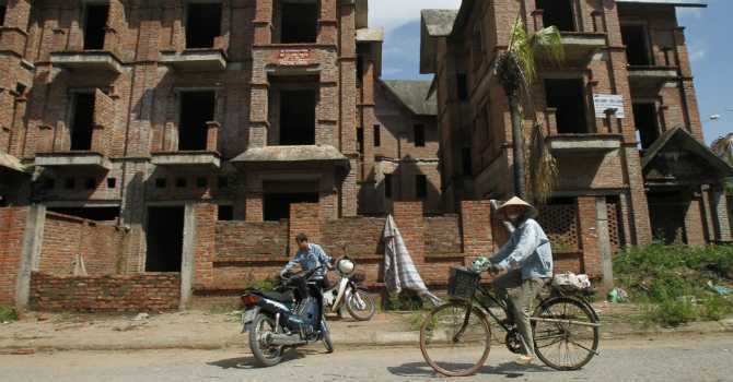 Quản lý cấp cao ngành địa ốc nhận lương 50 triệu đồng/tháng