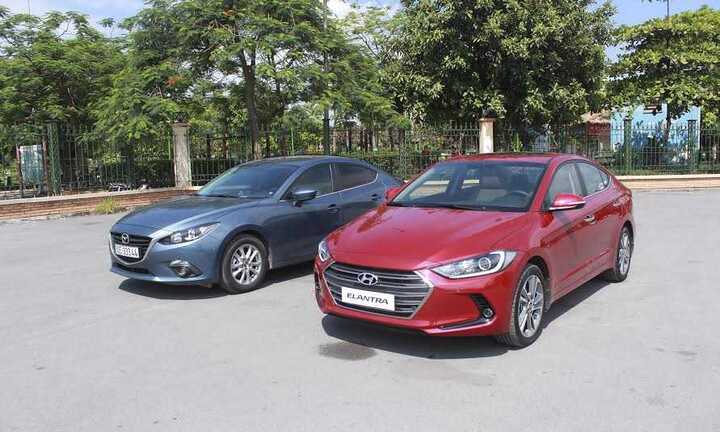 Hyundai Elantra 2016 đang thử nghiệm cùng đối thủ Mazda 3?