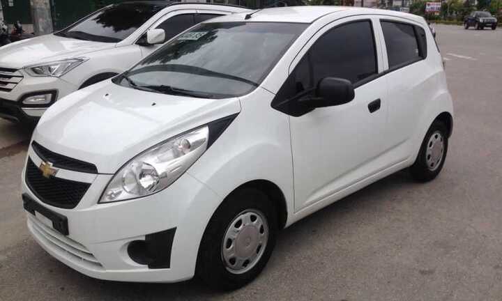 Chọn ô tô cũ giá dưới 200 triệu đồng