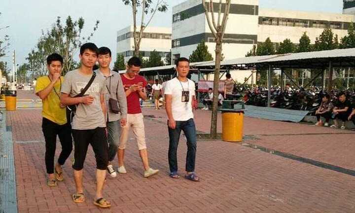 Công nhân Foxconn tự tử, Apple dời việc sản xuất iPhone ra khỏi Trung Quốc?