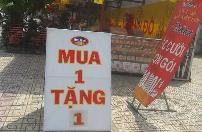 Bánh trung thu mua 1 tặng 1 vẫn ế chỏng chơ