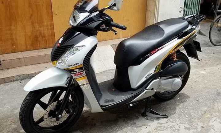 Honda SH 2010 biển siêu đẹp 9999 của dân chơi Sài Gòn