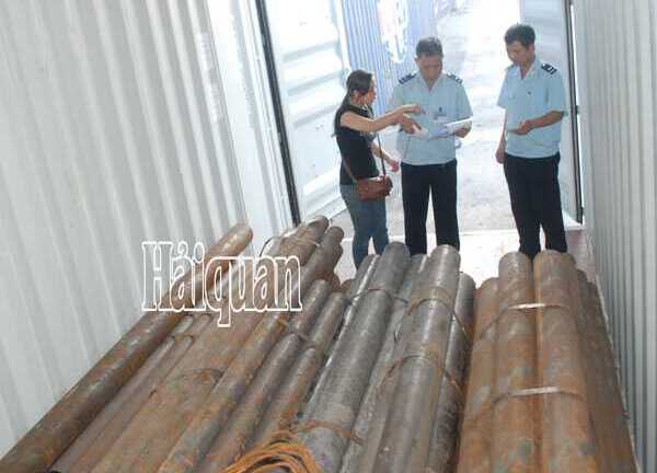 Thép giá rẻ Trung Quốc tràn vào Việt Nam
