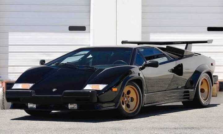 'Huyền thoại' Lamborghini Countach giá 9,47 tỷ đồng có gì độc đáo?