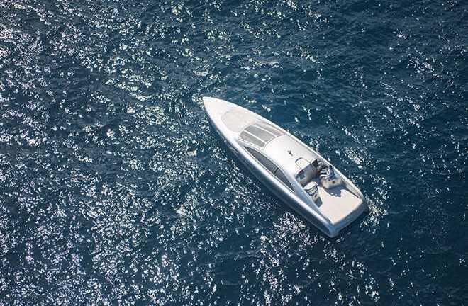 Mercedes-Benz ra du thuyền 1,7 triệu USD, giới hạn 10 chiếc