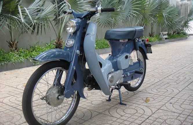 Ngắm Honda Super Cub C100 đời đầu 'cực zin' tại Sài Gòn