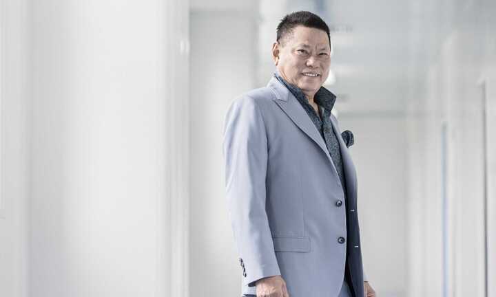 Tỷ phú gốc Việt đứng thứ 213 trong Top 400 người giàu nhất nước Mỹ