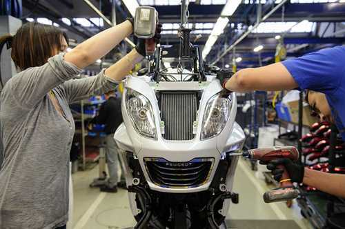 Sau ô tô Nga, 'huyền thoại xe máy' Peugeot quay lại Việt Nam sau 50 năm vắng bóng