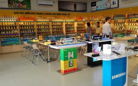 Đã tìm ra thủ phạm vụ 'mở hộp iPhone có đá' của Thế giới di động