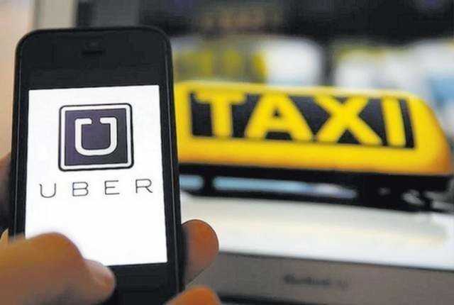 Lại nóng chuyện thu thuế Uber và Facebook ở Việt Nam