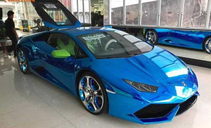 Siêu xe Huracan độ crom xanh dương độc nhất Việt Nam