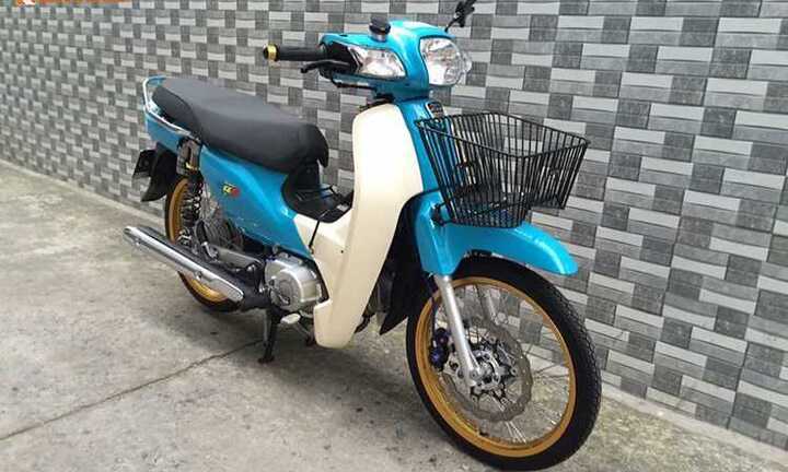 Honda Super Cub 110 Thái Lan độ 'chất chơi' tại Sài Gòn