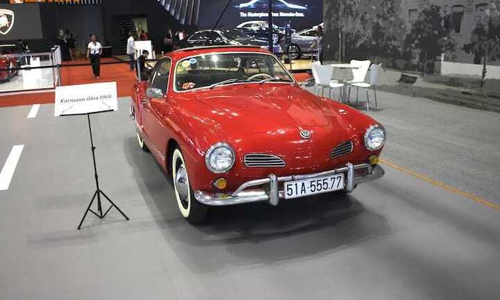 'Thuốc độc' Volkswagen Karmann Ghia tại Sài Gòn