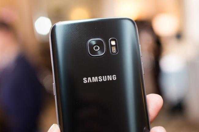 Để hút khách, Samsung S8 sẽ có màn hình lớn hơn?