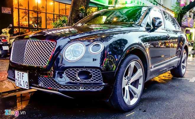 Ngắm Bentley Bentayga - siêu SUV giá 19 tỷ đồng ở Sài Gòn