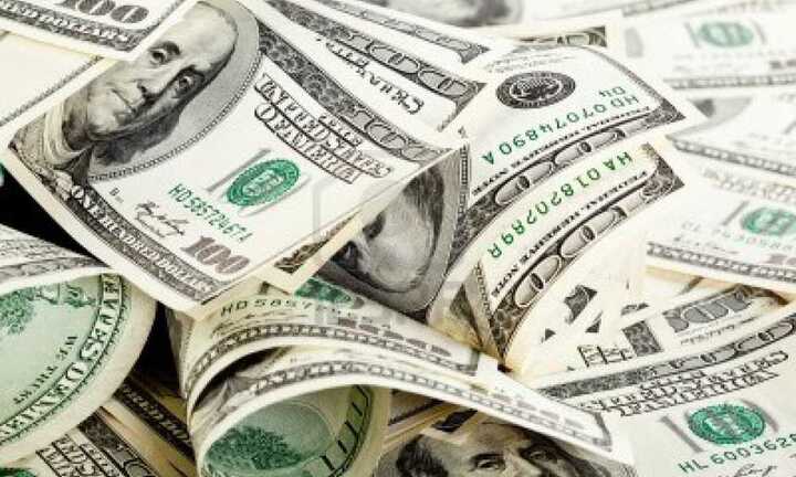 Mặc cảnh báo của Ngân hàng Nhà nước, giá USD vẫn nóng hầm hập