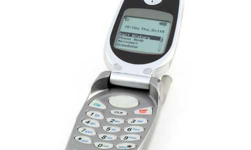 Bất ngờ iPhone nắp gập, màn hình cong sắp ra mắt