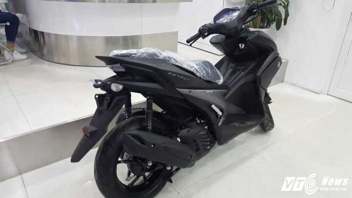 Yamaha NVX đắt hơn thị trường Thái Lan 5 triệu đồng, khách phải chờ 2 tháng