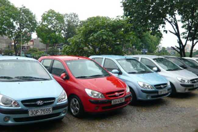 6 mẫu ô tô cũ dưới 300 triệu đồng đi chơi Tết