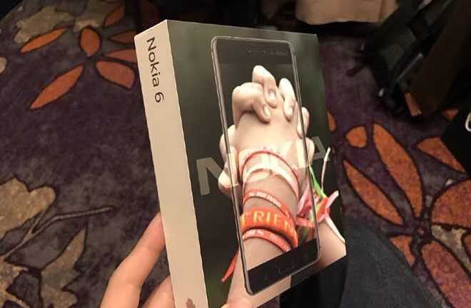 Lộ ảnh thực tế Nokia 6: Thiết kế lai giữa iPhone và Lumia