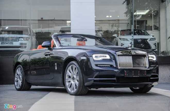 Những siêu xe mui trần đẹp và hiếm nhất Việt Nam