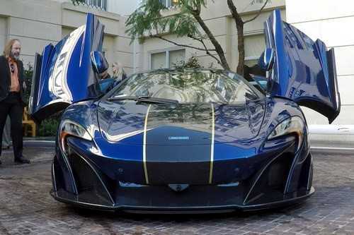 Siêu xe McLaren 675LT dát vàng thật giá 18 tỷ đồng